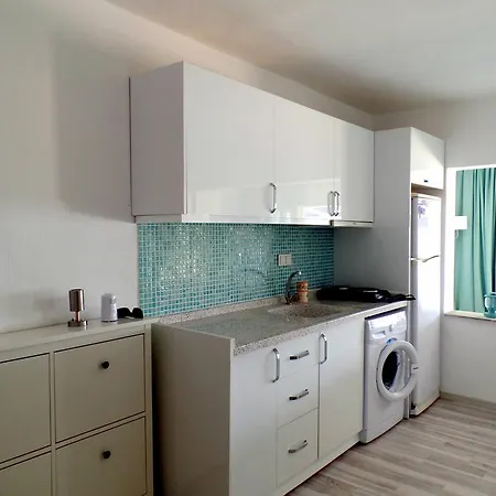 Almera Beachfront Apartmant Bitez